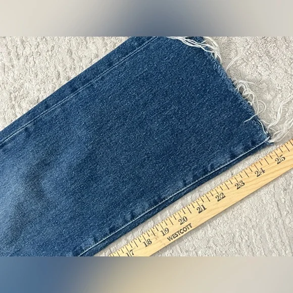 7 For All Mankind Logan Stovepipe High Waist Cropped Jeans - Relaxed Straight - Picture 3 of 8